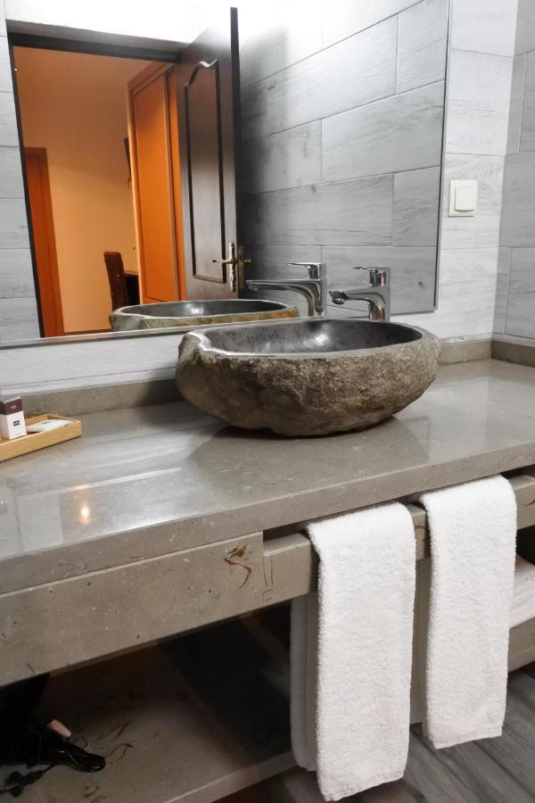 Casa Da Eira Guest House Cadaval ภายนอก รูปภาพ