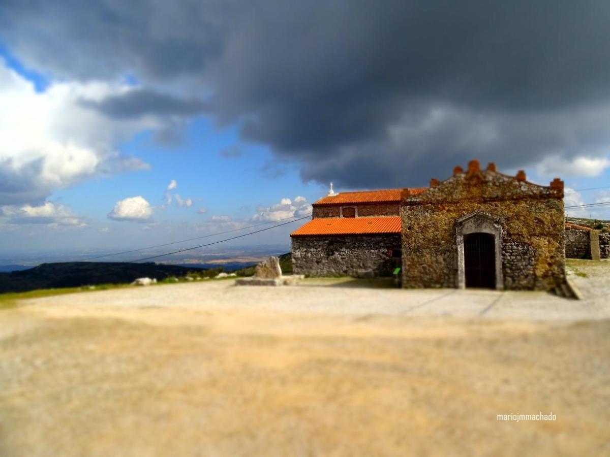 Casa Da Eira Guest House Cadaval ภายนอก รูปภาพ